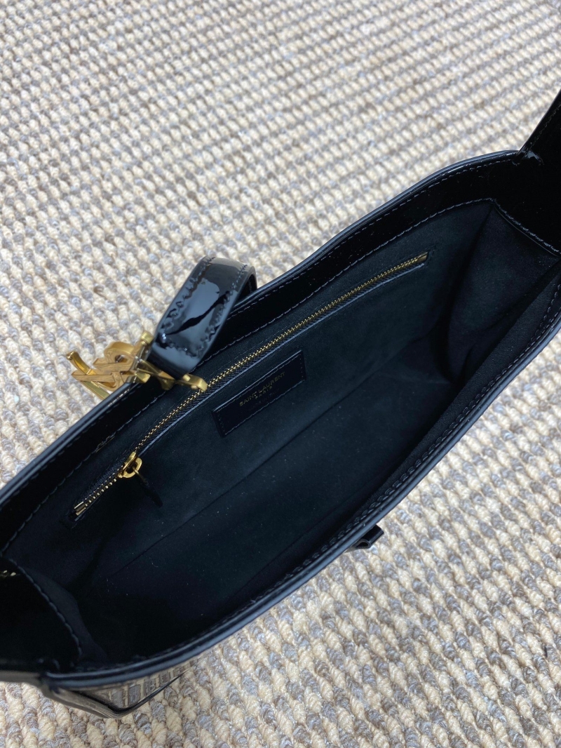 Y51 hobo bags